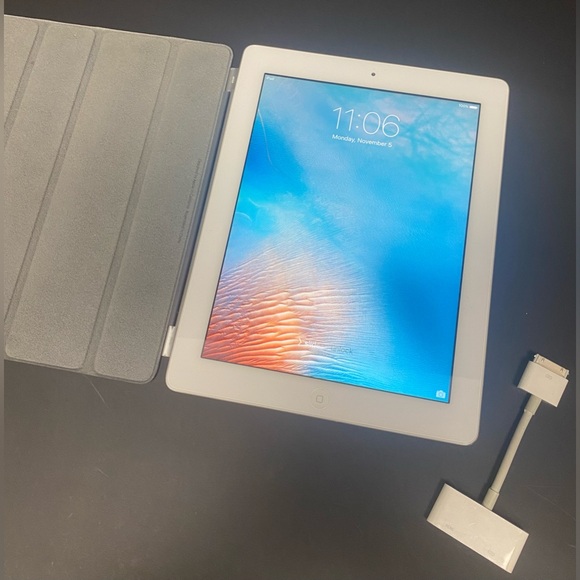 Apple iPad 4 32GB, Wi-Fi + 4G 9.7in (A1460) White Tested Locked